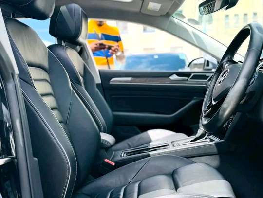 VOLKSWAGEN ARTEON 2019MODEL SUNROOF image 4