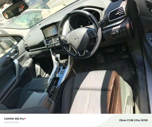 Mitsubishi eclipse cross image 11