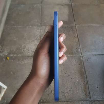 selling mobile phone image 4