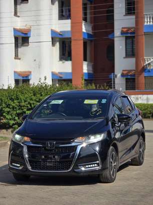Honda fit hybrid 2018model image 3