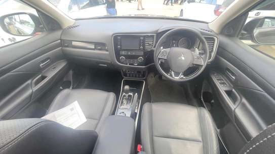 Mitsubish outlander  2019model Sunroof image 4