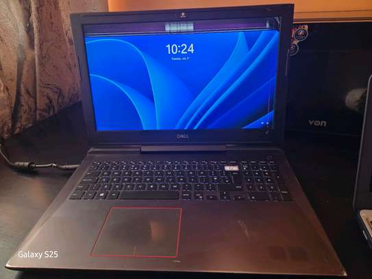 Dell Inspiron 7577 Intel Core i7processor 12GB of RAM image 8