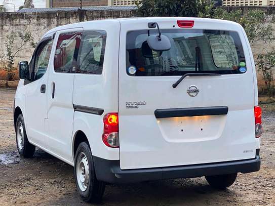 *NISSAN NV200 MANUAL transmission 2019 model. image 4