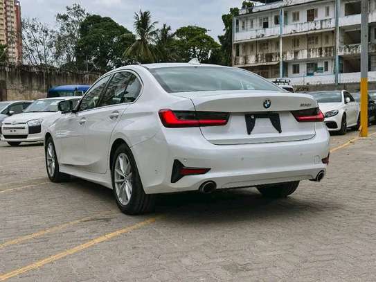 BMW 320i 2019 IM sport image 14
