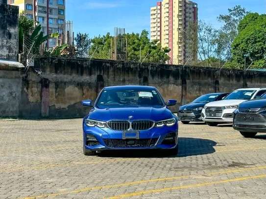 Bmw 320i image 7