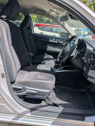 Toyota fielder, 2020 model, hybrid system, 51,000km image 3