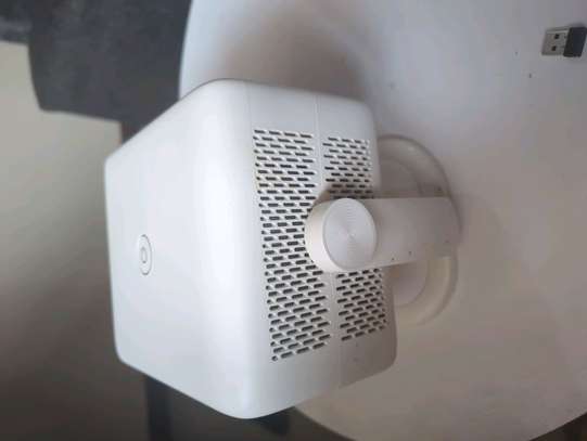 Elora A05  Projector  full HD image 4