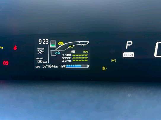 Toyota   aqua hybrid image 14