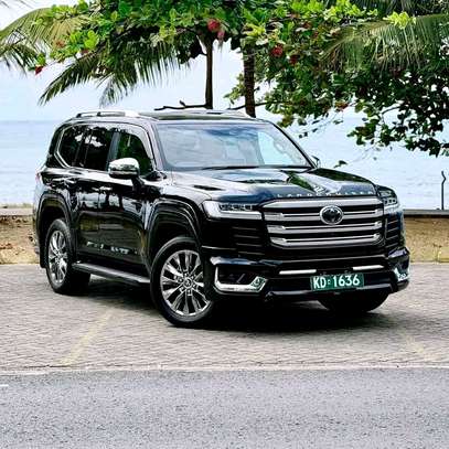 Toyota landacruiser 2022 image 3