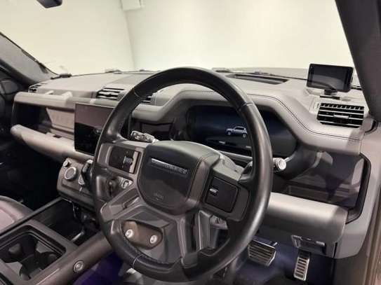 2022 LAND ROVER DEFENDER 110X D300 image 6