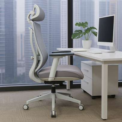 Office Chair: Ergonomic Modern Office Chair In Awendo image 3