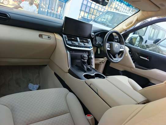 Toyota landcruiser zx 2022 image 7
