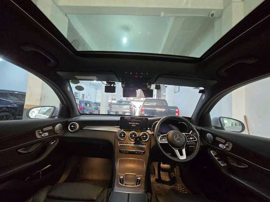 Mercedes-Benz coupe 2020 Sleek Silver Luxury Performance image 9