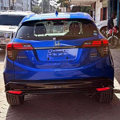 Honda Vezel HR-V Compact SUV Blue Efficient Ride 2019 image 9