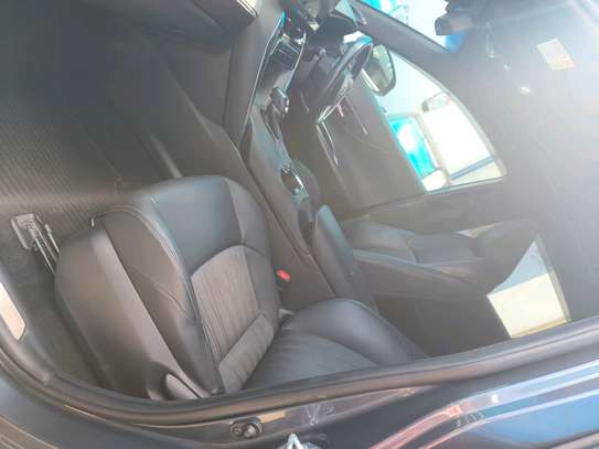 Toyota Harrier Moonroof 2020 4WD image 5