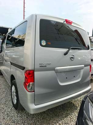Nissan Nv200 silver Gl image 8