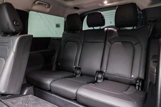 Land Rover defender 110 2020 image 3
