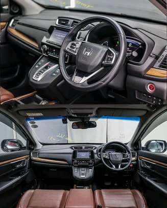 Honda CR-V hybrid Sunroof 2019 image 6