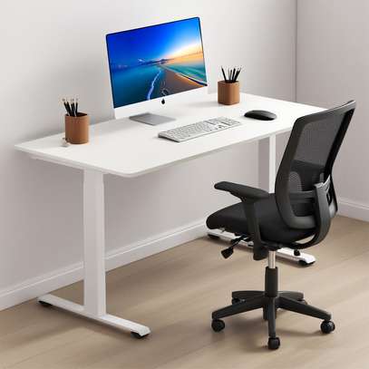Standing Desk:  White Standing Office Desk In Nyamache image 4