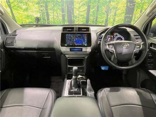 2021 TOYOTA LAND CRUISER PRADO TX image 2