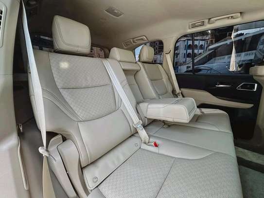 Toyota land cruiser Zx Sunroof 2022 image 4