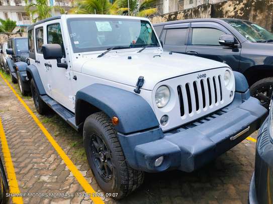 Jeep wrangler Sahara 2018 3000cc image 2