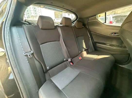 Toyota CH-R Black 2019 2WD image 6