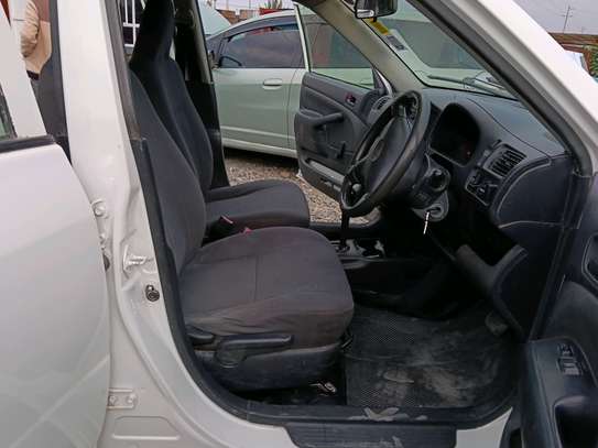 TOYOTA PROBOX image 4