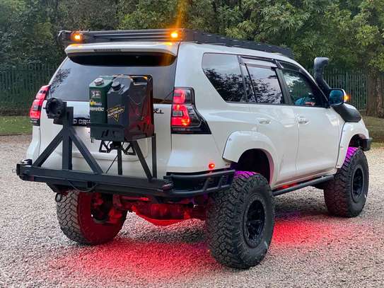 Toyota Land cruiser prado TXL image 2