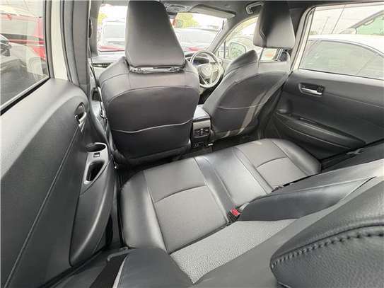 2021 TOYOTA COROLLA CROSS HYBRID image 3