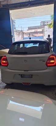 Suzuki Swift RS 2018 Non hybrid image 9