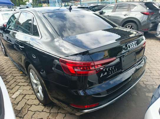 Audi A4 image 2