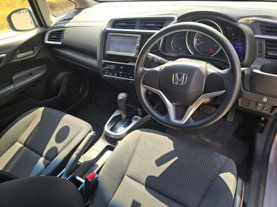 Honda Fit silver 2018 2wd image 10