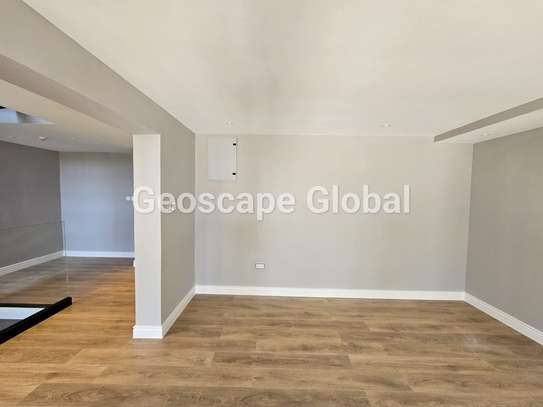 4 Bed Townhouse with En Suite in Runda image 5