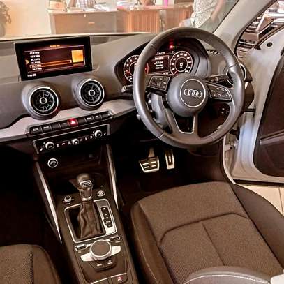 Audi Q2 Quattro S-line 2018 sunroof image 8
