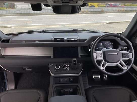 2022 LAND ROVER DEFENDER 110X DYNAMIC HSED300 image 5