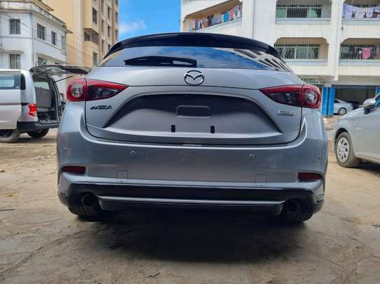 Mazda Axela Sunroof 2200cc 2018 image 12