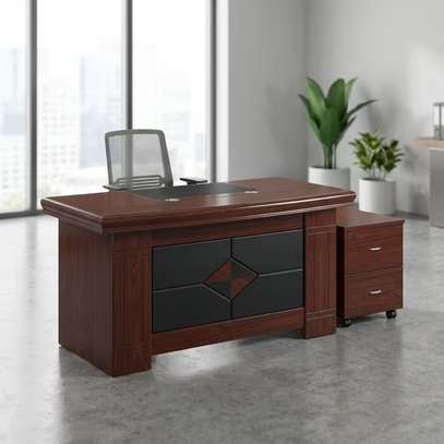 1400mm Mahogany Executive Office Desk image 2