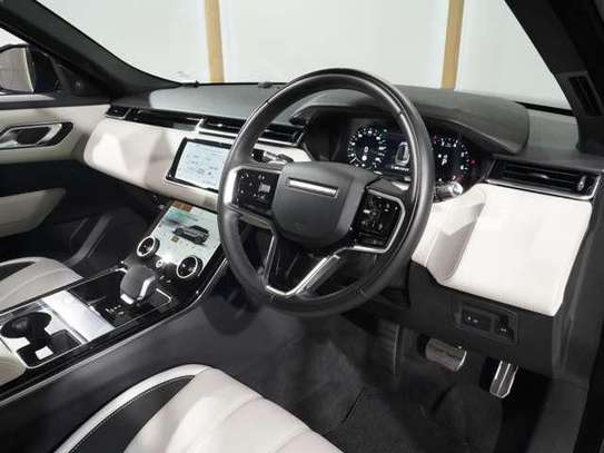 2022 RANGE ROVER VELAR AURIC EDITION image 5