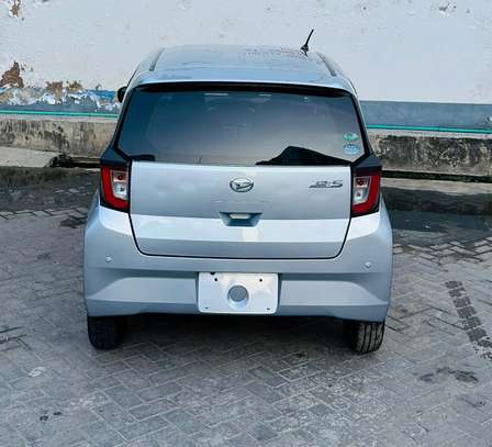 Daihatsu Mira Silver 2018 2wd eco image 6