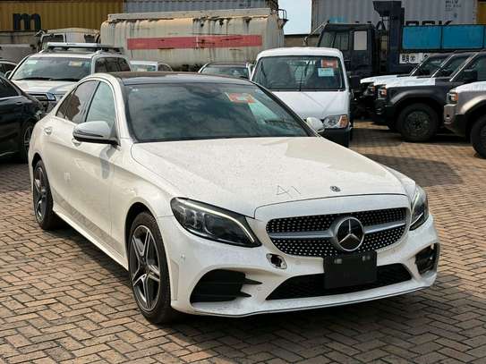 Mercedes benz C200 newshape image 8