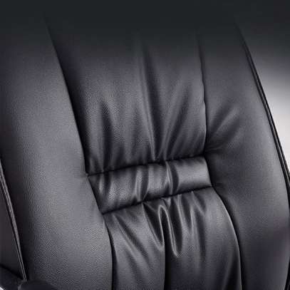 Omega PU Leather Office Guests Chair image 3