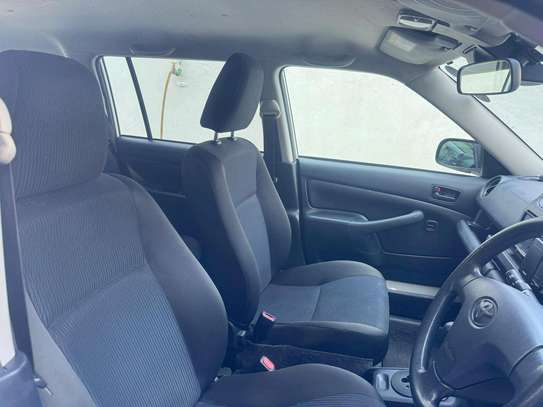 Toyota Succeed TXG image 6