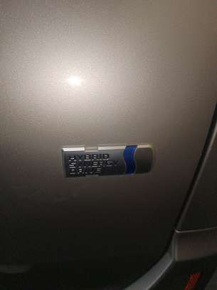 Toyota Esquire hybrid gold 2019 image 10