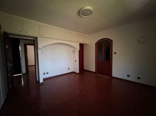 5 Bed House with En Suite at Kanjata Road image 8