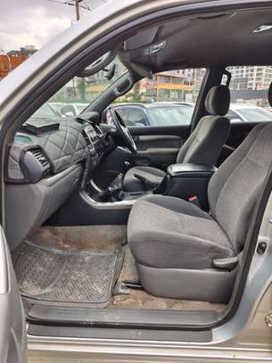 2003 LANDCRUISER PRADO MANUA 2700CC PETROL image 4