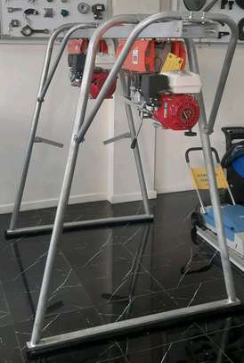 Concrete Hoist image 3