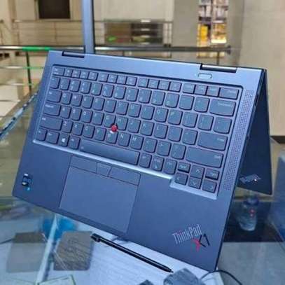 lenovo thinkpad yoga image 8