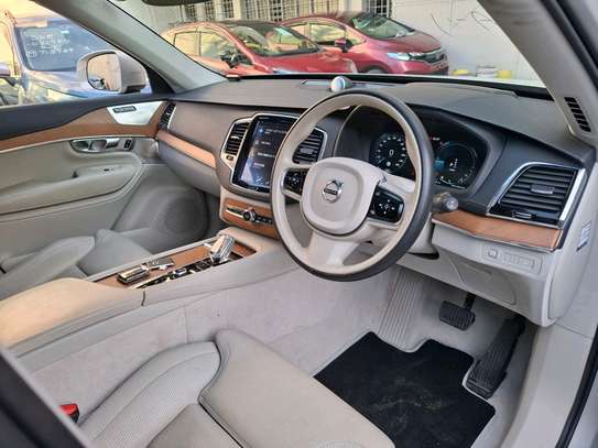 VOLVO XC90 T8 2019MODEL SUNROOF PETROL image 5