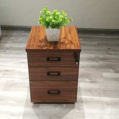 3 Drawer Mobile Pedestal Cabinet image 8